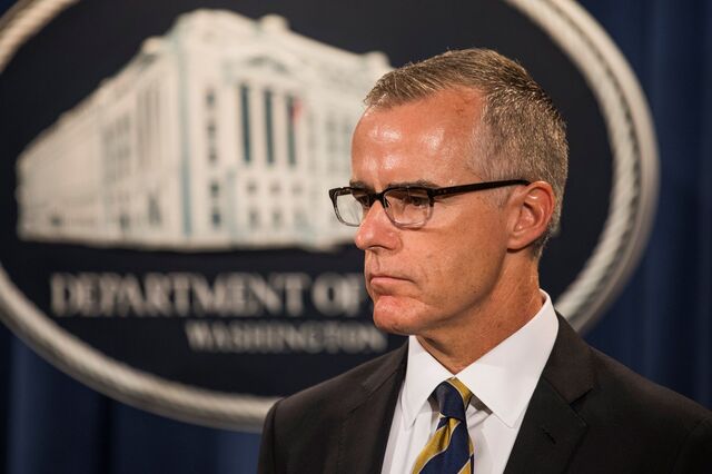 Número 2 do FBI demite-se devido a críticas de Trump