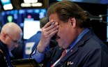 Sell-off em Wall Street com escalada da guerra comercial. Bolsas caem quase 3%