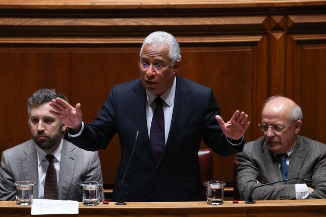 Costa admite limitar descargas das celuloses no Tejo