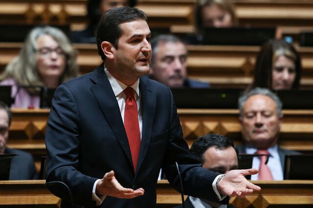 Hugo Soares acusa direcção do partido de 'desrespeito institucional grave'