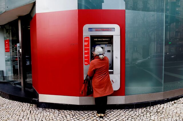 Portugueses nunca levantaram tanto dinheiro