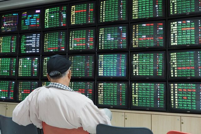 Bolsas europeias com melhor semana em dois anos e petróleo com pior desde Fevereiro