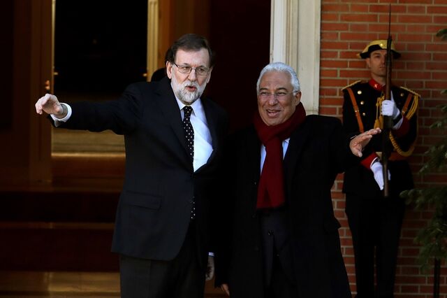 Costa reitera a Rajoy apoio de Portugal a candidatura de Luis de Guindos ao BCE