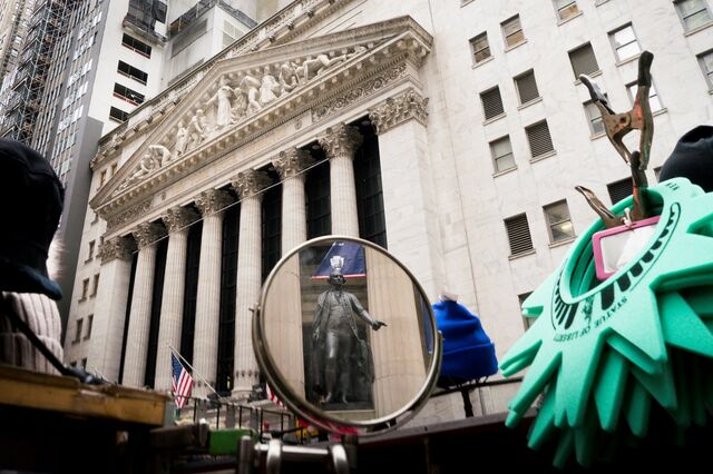 Wall Street em queda na expectativa de negociações entre Washington e Pequim sobre comércio