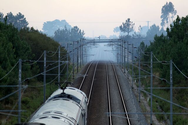 Ferrovia 2020 tem em obra 400 milhões de euros 