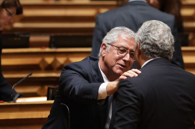 PSD vai abster-se na lei laboral e garante aprovação do diploma do Governo