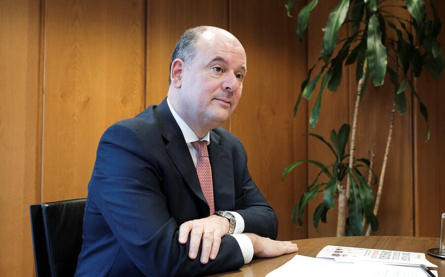 pedro barata novo banco