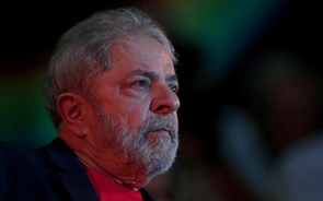 Lula só se entrega depois de missa em honra da mulher. Marisa faleceu há um ano