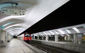 Circulação de comboios afetada nas linhas do Norte, Sintra e Cascais. Carris e Metro de Lisboa condicionados