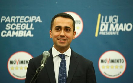 Di Maio assume 'responsabilidade' de governar e inaugura 'Terceira República' 