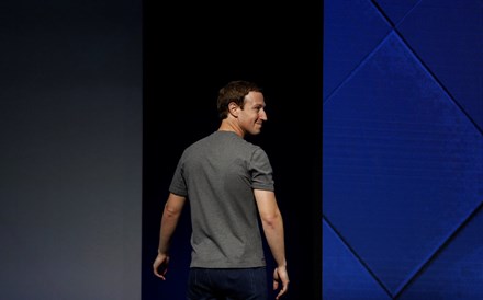 Reorganização do Facebook mantém Zuckerberg na liderança