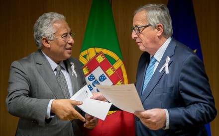 Juncker agradece a Costa 'apoio e solidariedade' em mensagem de felicitações