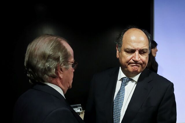 Guerra com Oi suspende votos da Pharol