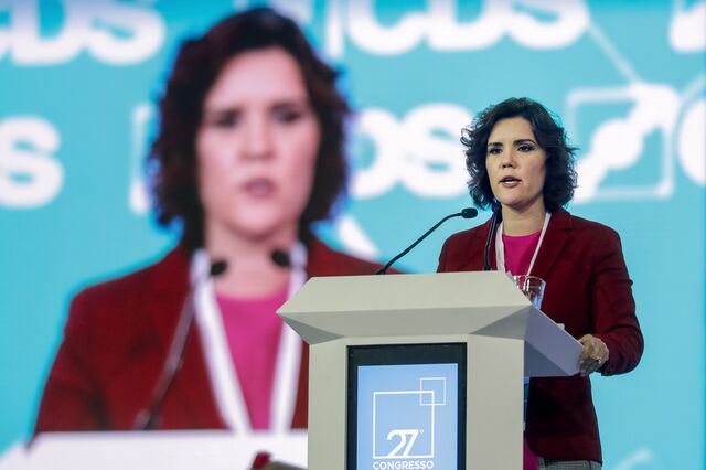 Cristas diz que só há uma escolha inequívoca contra PS e esquerdas