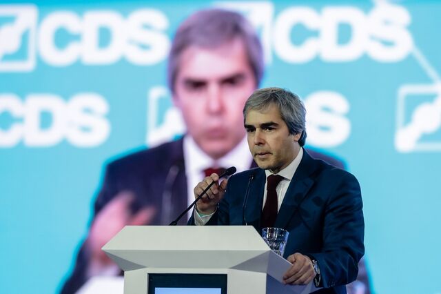 CDS-PP pede às entidades reguladoras que estejam atentas à OPA sobre a EDP