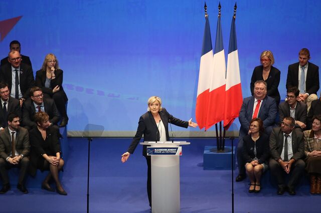 Marine Le Pen propõe mudar nome da Frente Nacional