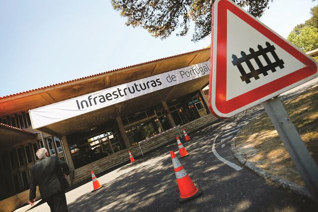 Contrato da semana: Seguro da frota automóvel da Infraestruturas de Portugal custa 450 mil euros 