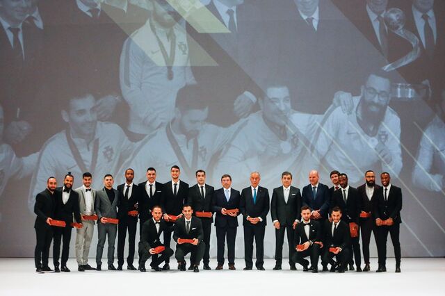 Marcelo apela a que futebol português manifeste a mesma grandeza 'lá fora' e 'cá dentro'