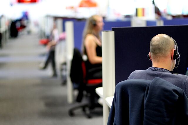 Contratos com duração incerta dispararam. Call centers estão a ajudar