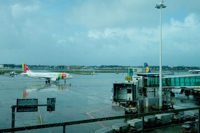 Medina 'muito preocupado com situação' no aeroporto de Lisboa