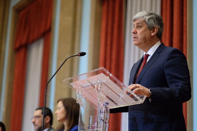 Centeno: 'Esta é a estratégia adequada'. Contabilização do Eurostat 'está errada'