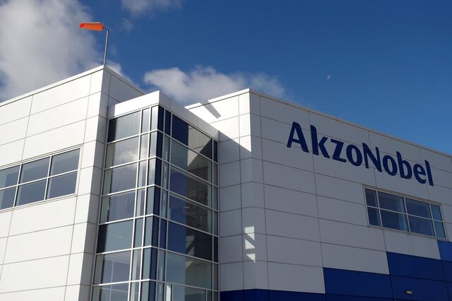 Akzo Nobel vende divisão de químicos especializados por 10,1 mil milhões de euros