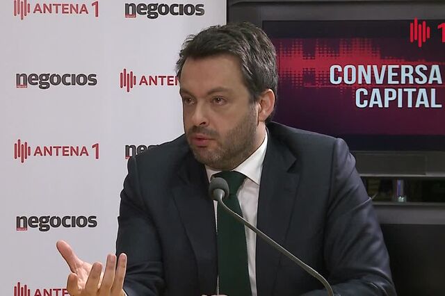 Governo defende que o banco de horas passe para contratação colectiva