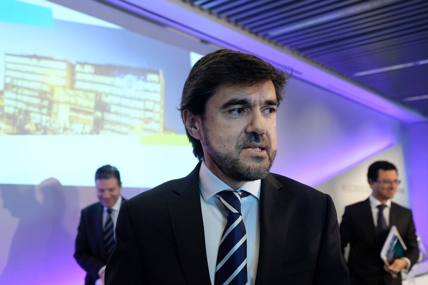 Nos Miguel Almeida