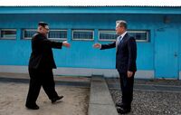 Kim Jong Un Moon Jae-in