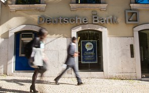 Deutsche Bank atinge novo mínimo e já perde metade do valor desde o início do ano