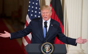 Trump afirma que a NATO ajuda 'mais' os europeus que os Estados Unidos