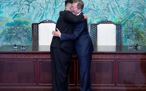 Kim Jong Un Moon Jae-in