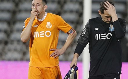 Benfica dispara 10% e Porto afunda mais de 9%