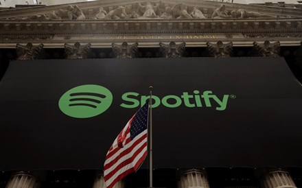 Preços do Spotify 'Premium' vão aumentar. Ações caem mais de 9% em Wall Street