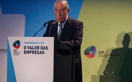 Marcelo: 'É fundamental que legislatura vá até ao fim e OE 2019 seja aprovado'