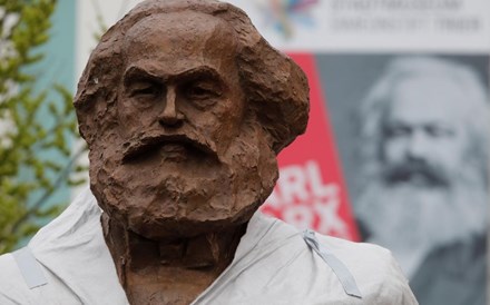 Terra natal de Marx emite notas de 0 euros com face do pai do comunismo