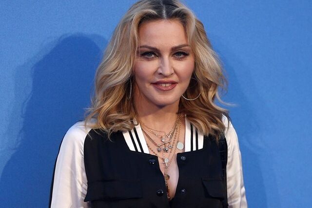 Madonna poupa 255 euros com oferta de Medina