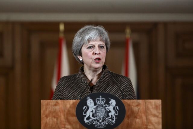 Parlamento britânico acusa Governo de fazer 'vista grossa' ao 'dinheiro sujo' russo