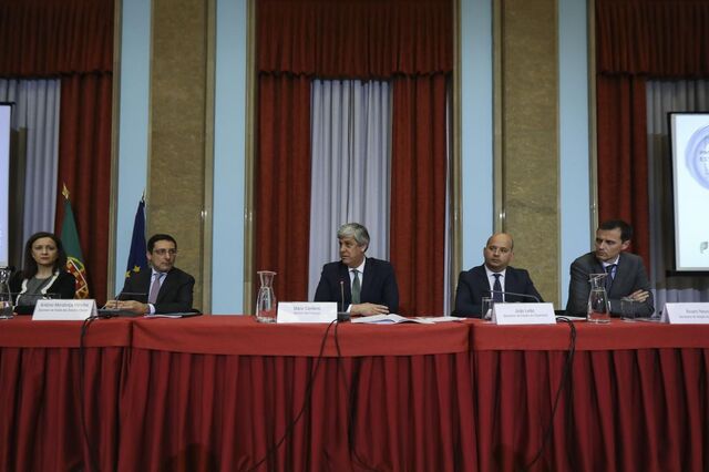 Governo deixa défice de 2018 à prova de derrapagens