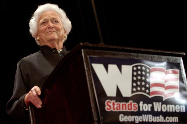 Morreu Barbara Bush, esposa e mãe de presidente dos EUA