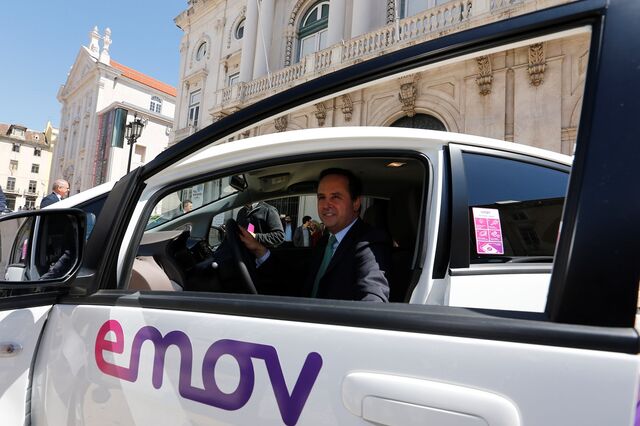 Medina diz que Carris não volta a concorrer no 'carsharing'