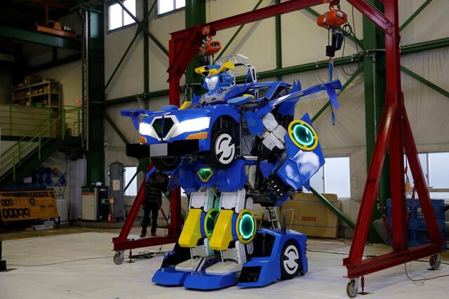 J-deite RIDE: um robô que se transforma em automóvel