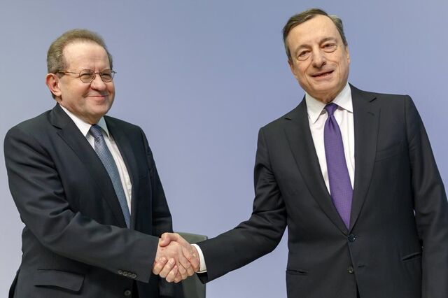 Abrandamento (ainda) não preocupa Draghi mas pode adiar decisão sobre estímulos