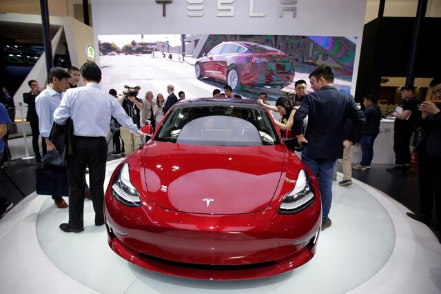 Produção e entregas da Tesla aceleram antes de chegar concorrência de peso