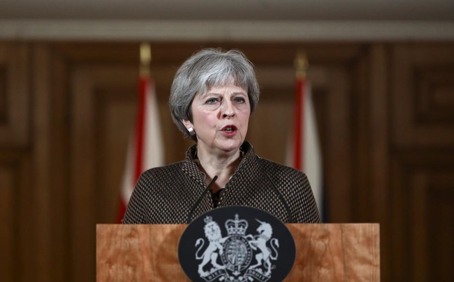 A primeira-ministra britânica considerou que não havia 'alternativa ao uso da força'. 'Isto foi apenas sobre o uso de armas químicas', rejeitando que este ataque tenha estado relacionado com 'mudanças no regime' sírio.