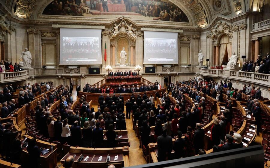 Assembleia república 25 abril 2018