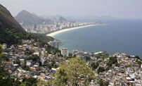 60º Com a saída da recessão económica, o Brasil conseguiu melhorar uma posição sendo agora o 60.º país mais competitivo. 
