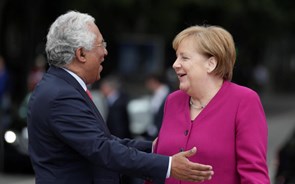 Costa e Merkel vão ajustar estratégia das presidências e discutir orçamento da UE