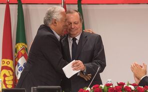 Carlos César reeleito presidente do PS com 96,3% dos votos