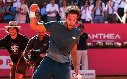 João Sousa torna-se o primeiro português a vencer o Estoril Open